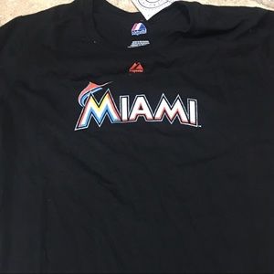 Ladies Miami Marlins shirt with tags still on it